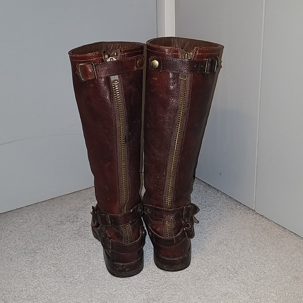Frye Veronica Back Zip Boot 8.5 - image 3